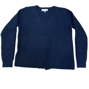 John + Jenn Navy Blue Long Sleeve V Neck Sweater-Size Small